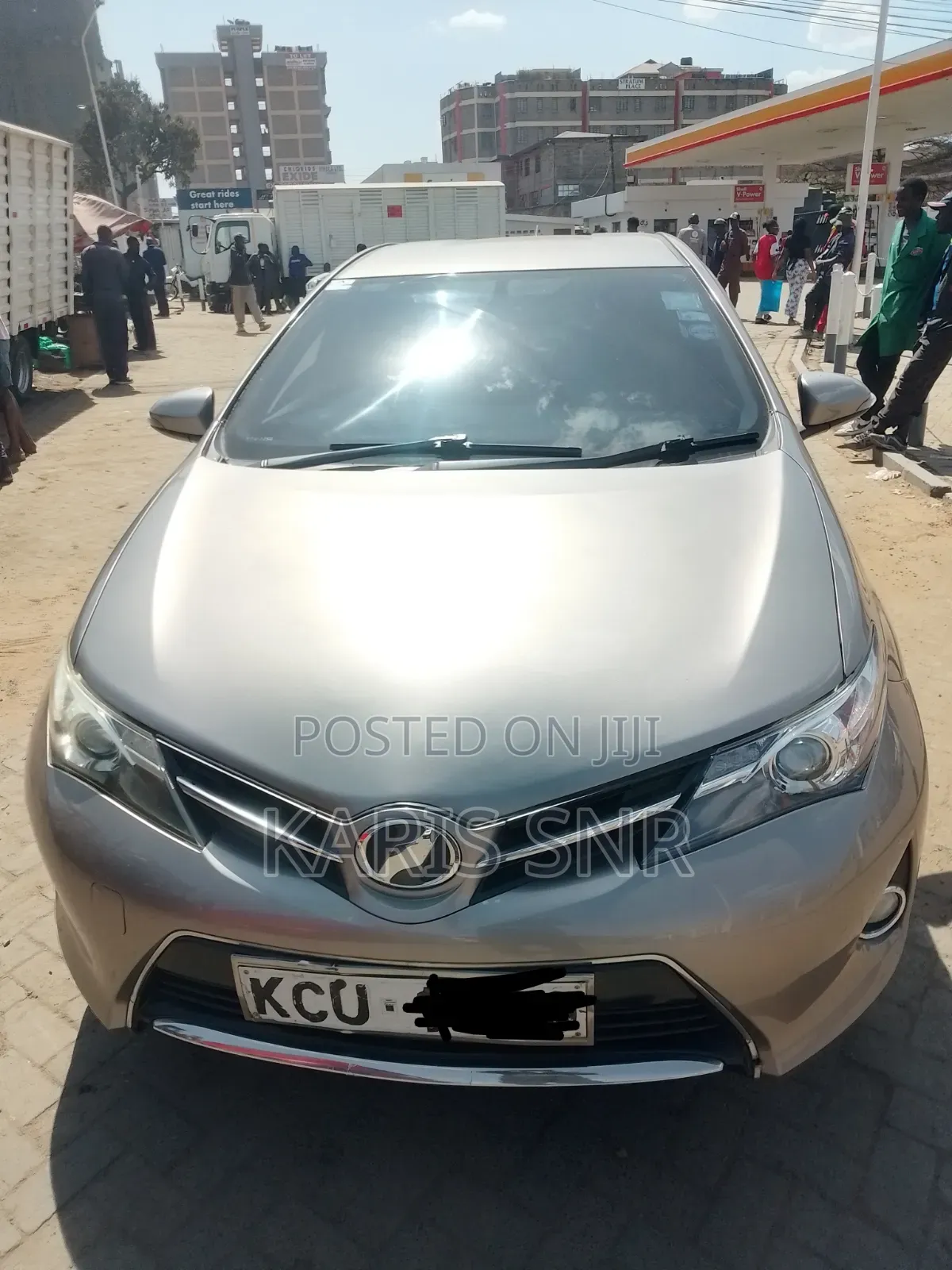 Toyota Auris 2012 Beige
