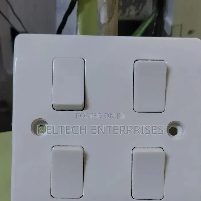 4 Gang Switch