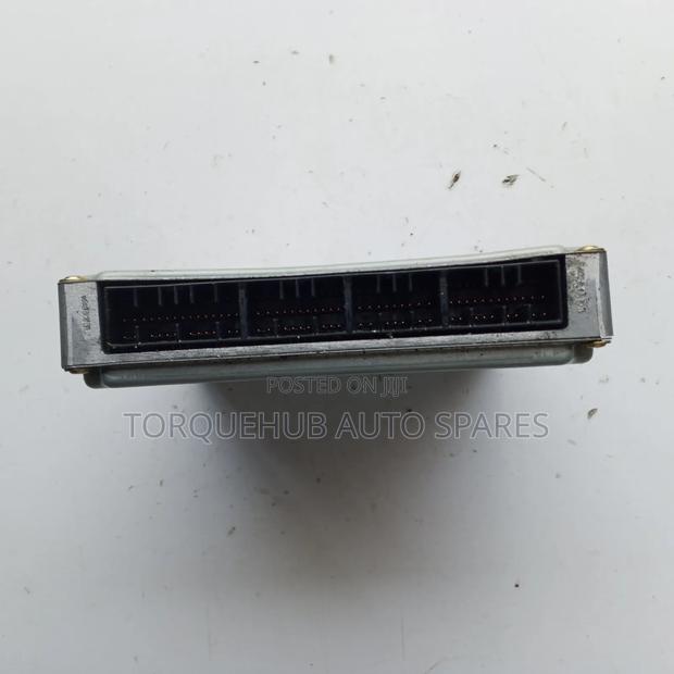 Subaru Forester SG5 Engine Computer Unit - thumbnail 2