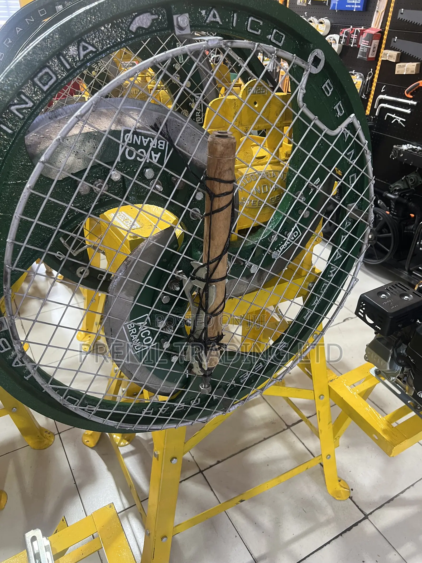 Three Blade Chaff Cutter.