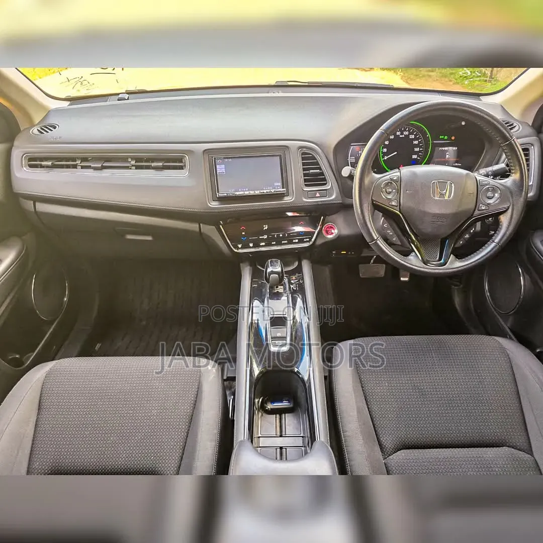 Honda Vezel 2018 Red