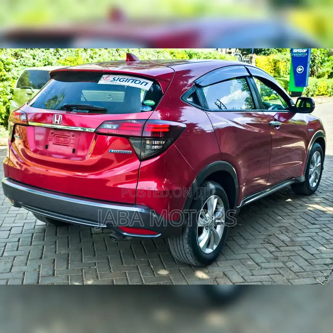 Honda Vezel 2018 Red