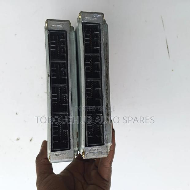 Subaru Impreza GG2 Engine Computer Unit - thumbnail 2