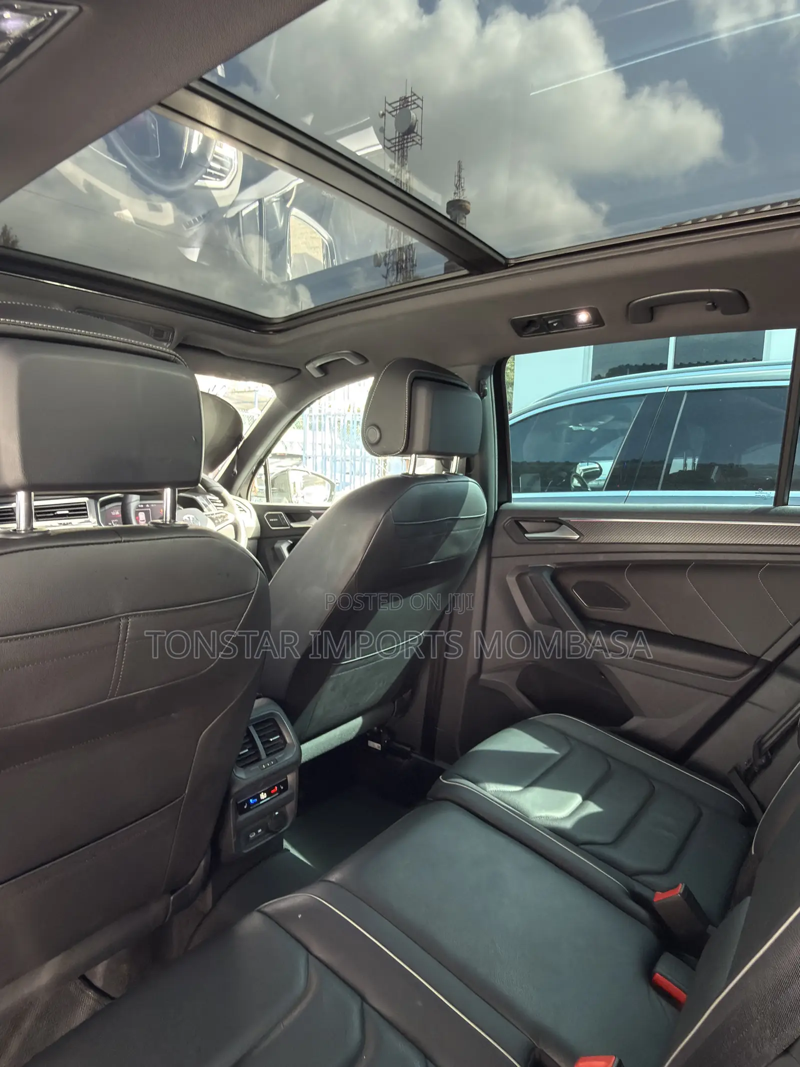 Volkswagen Tiguan 2022 Black