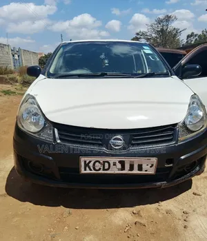 Nissan Advan 2006 White