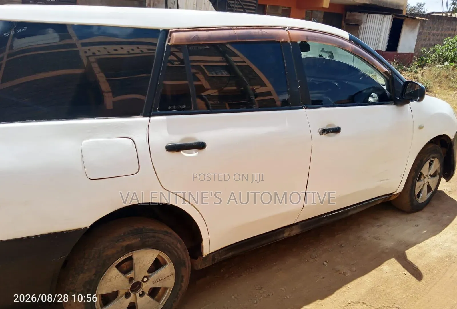 Nissan Advan 2006 White