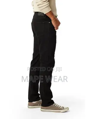 Levis Signature Black Jeans