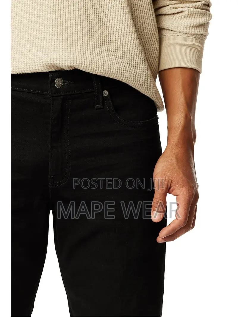 Levis Signature Black Jeans