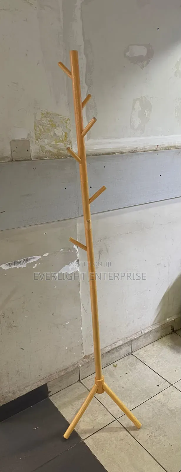 Pinewood Wooden Coat Hanger