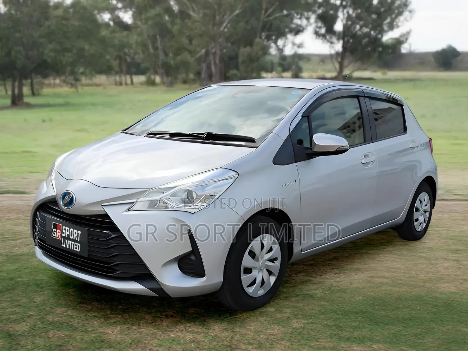 Toyota Vitz 1.5 FWD 5dr 2019 Silver