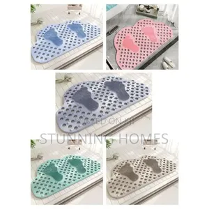 Cloud Shapes Anti Slip Bathroom Mat