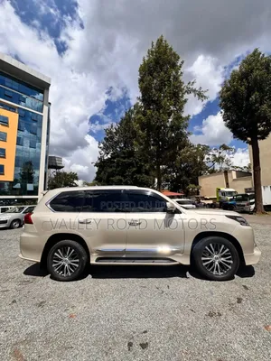 New Lexus LX 2016 Gold
