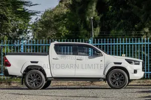 Toyota Hilux 2022 Pearl