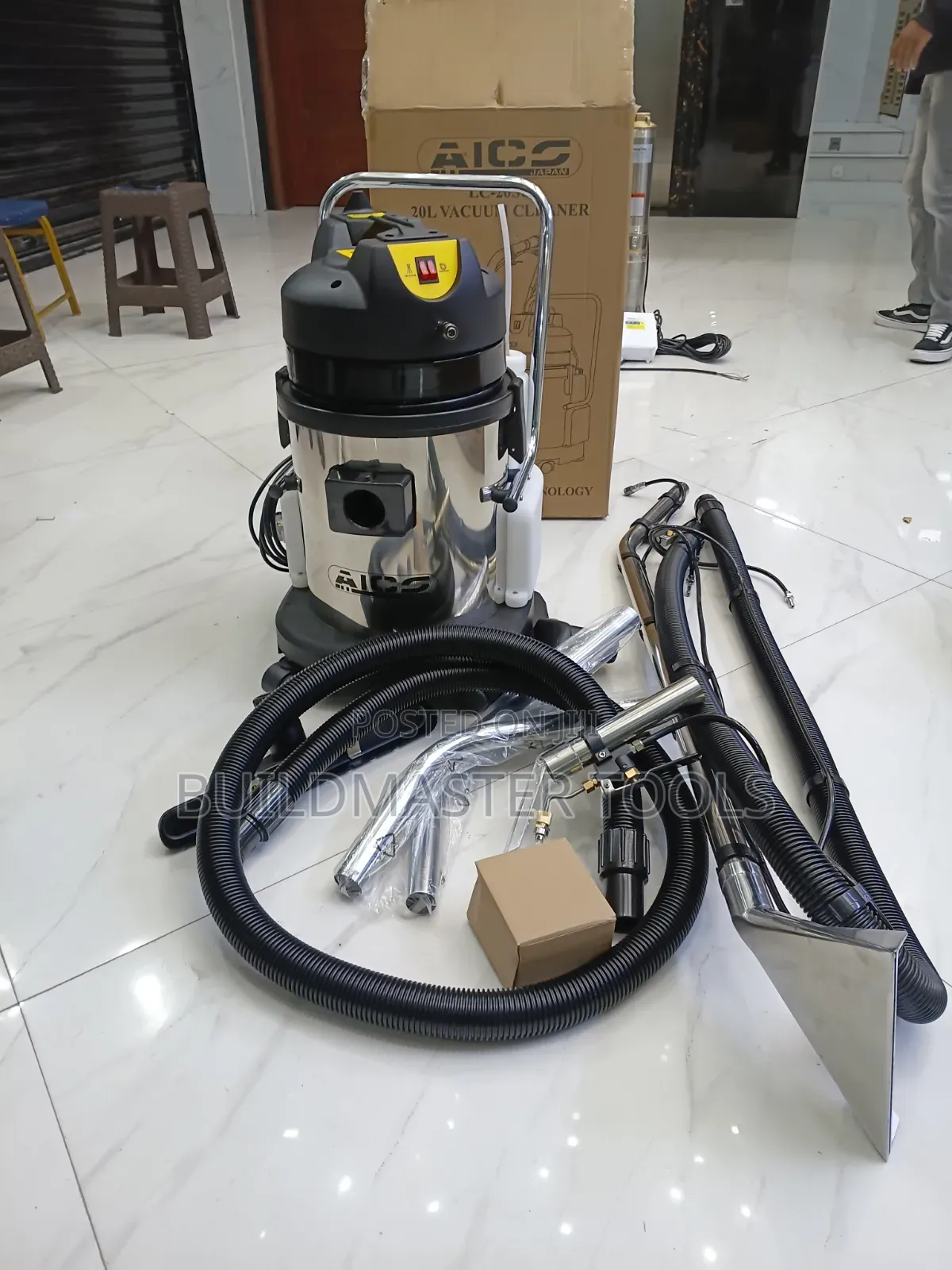 AICO Japan  20L Carpet, Sofa, and Car Seat Cleaner Machine