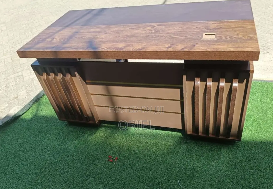 Office Desk : Executive Work Desk - 140CM