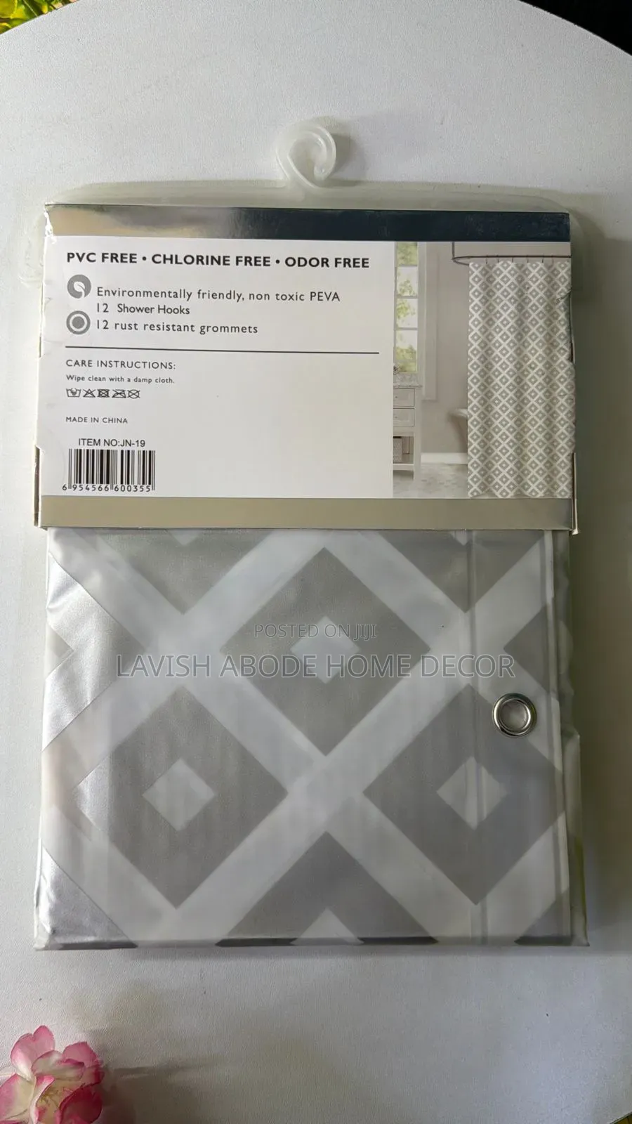 Gray Floral Shower Curtains – Elegant Bathroom Decor