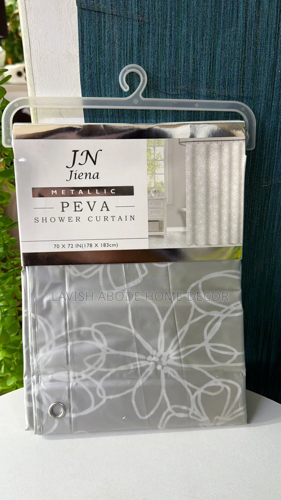 Gray Floral Shower Curtains – Elegant Bathroom Decor