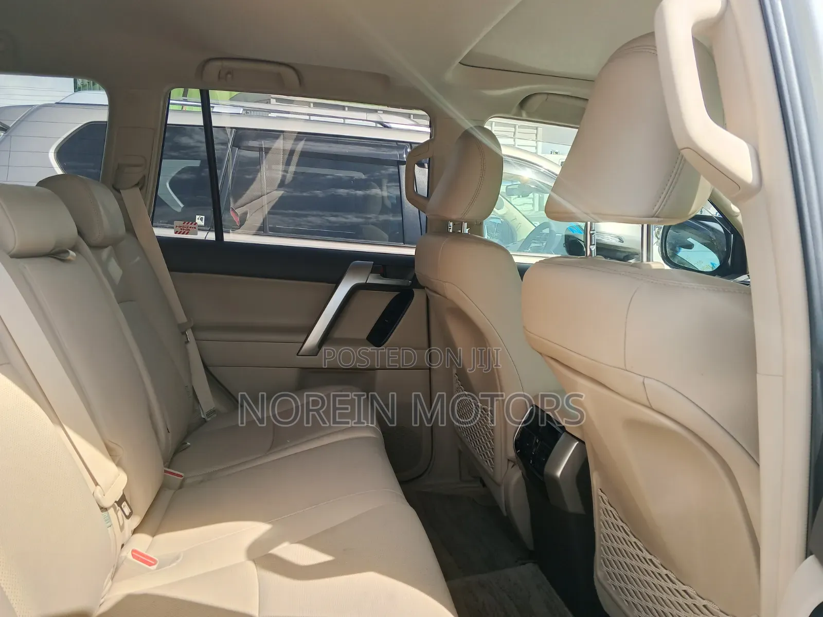 Toyota Land Cruiser Prado 2019 White