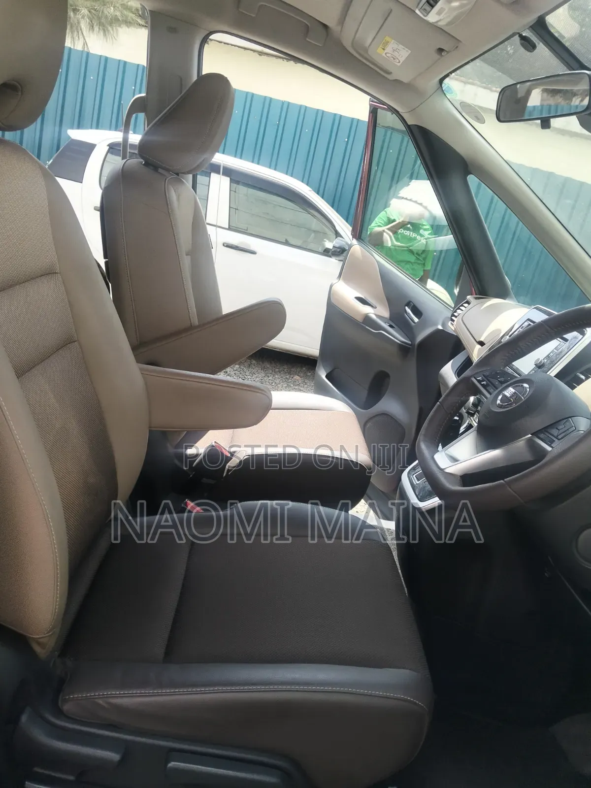 Nissan Serena 2019 Maroon