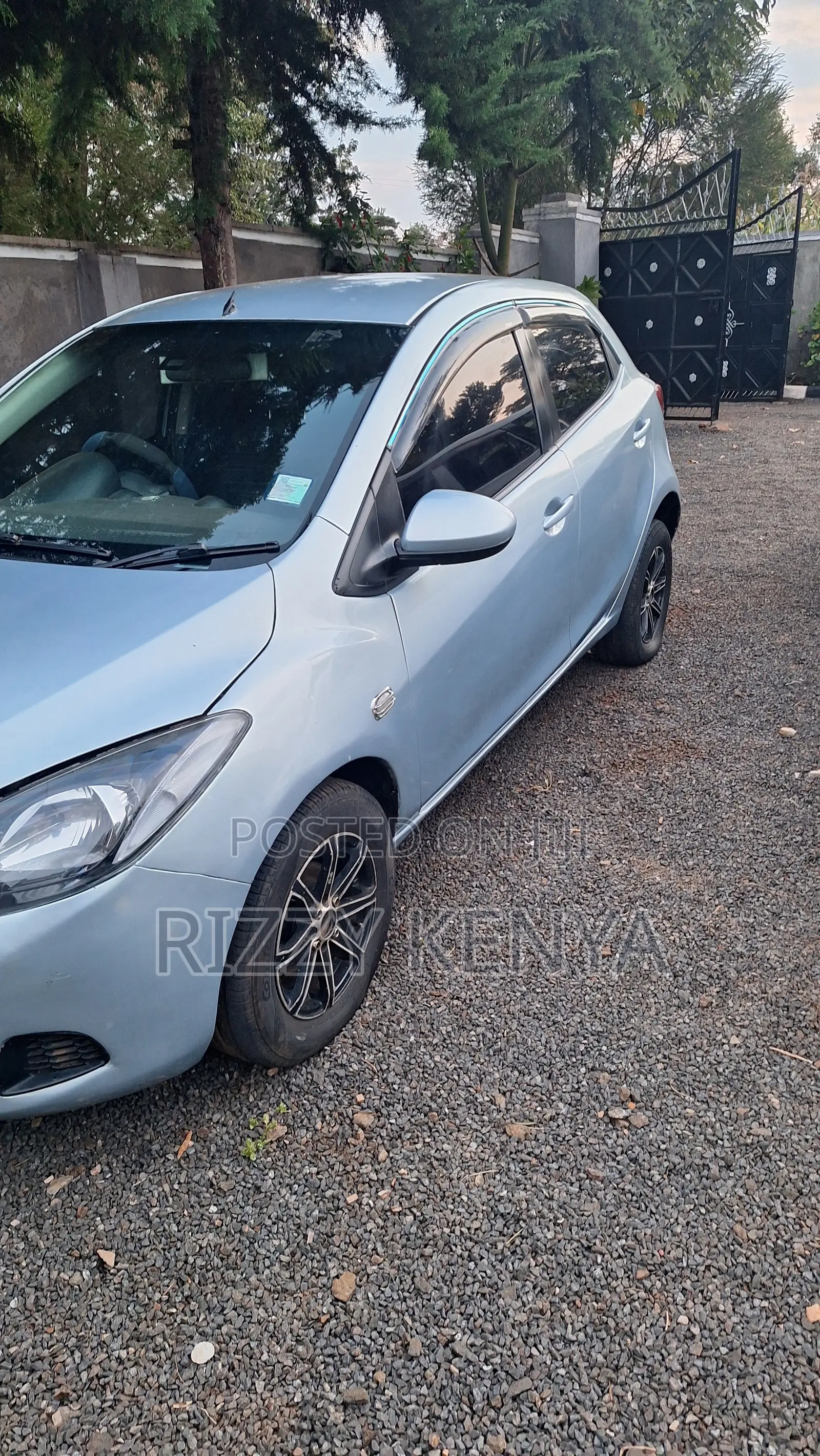 Mazda 2 2010 Blue