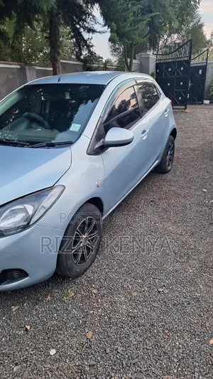 Mazda 2 2010 Blue