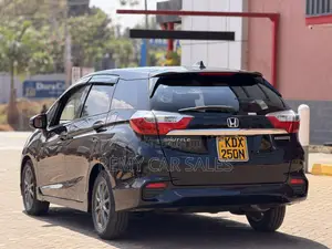 Honda Fit Shuttle 2018 Black
