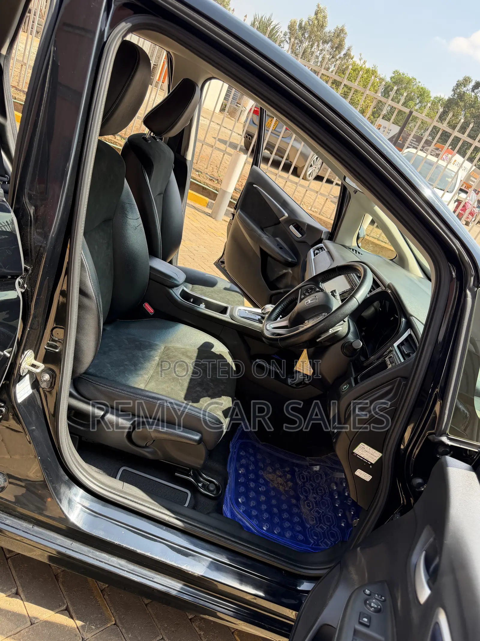 Honda Fit Shuttle 2018 Black