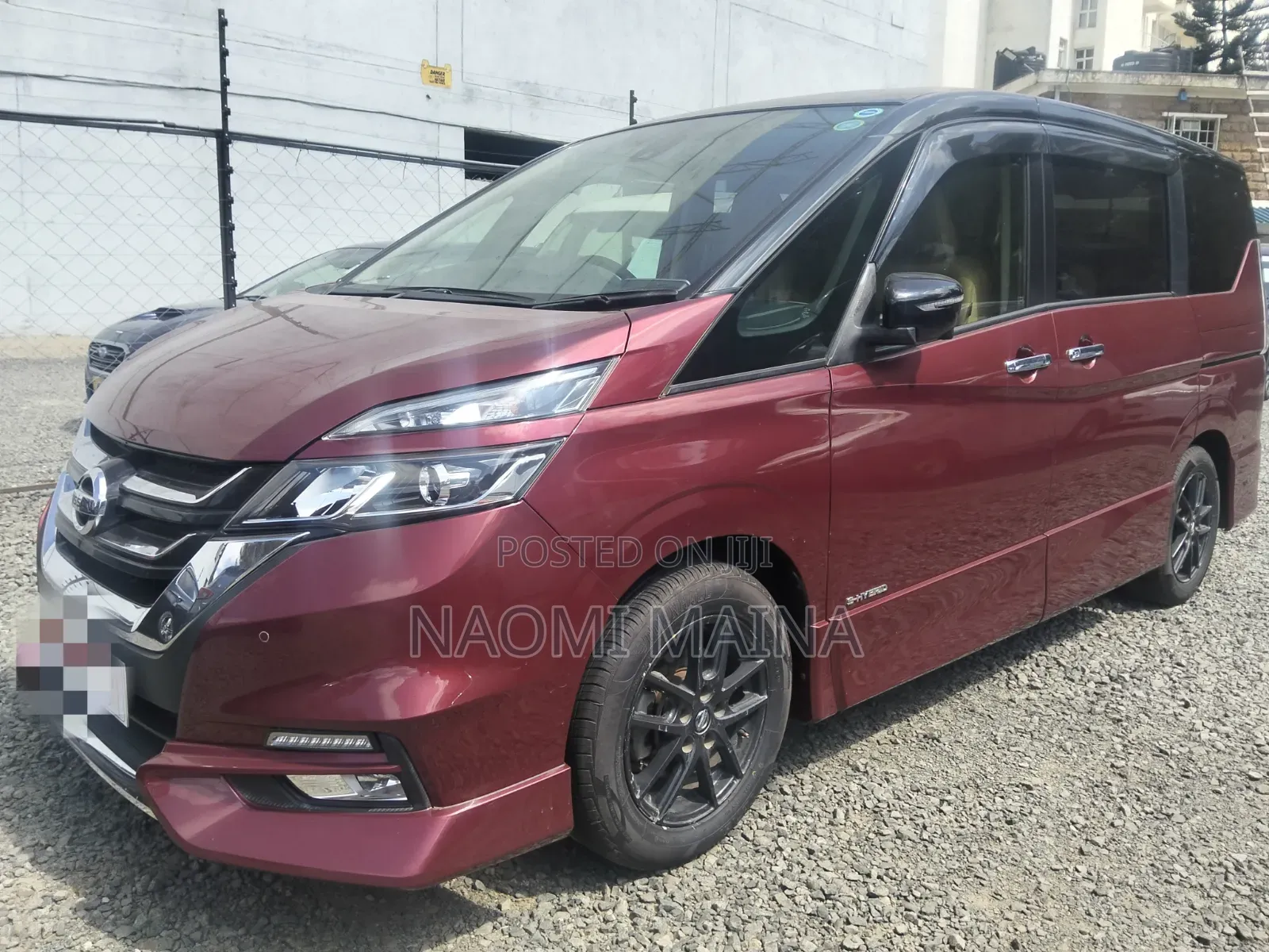 Nissan Serena 2019 Maroon