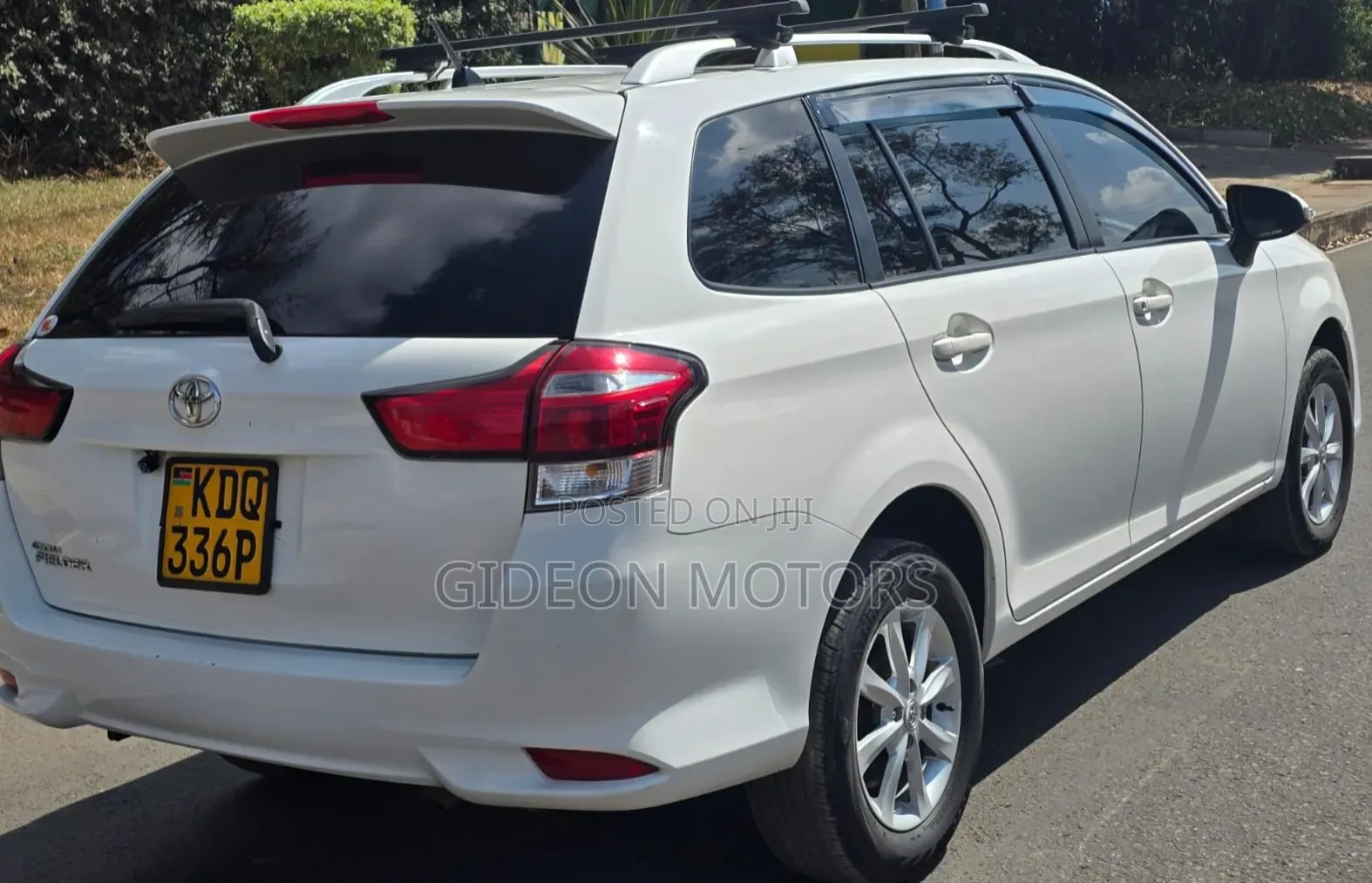 Toyota Corolla Fielder 2017 White