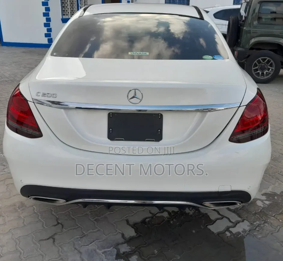 Mercedes-Benz C200 2019 White