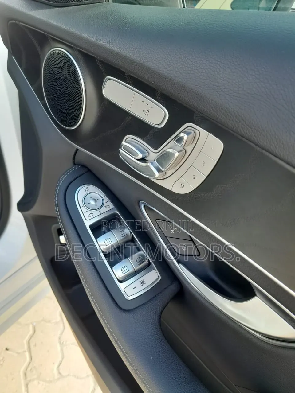 Mercedes-Benz C200 2019 White