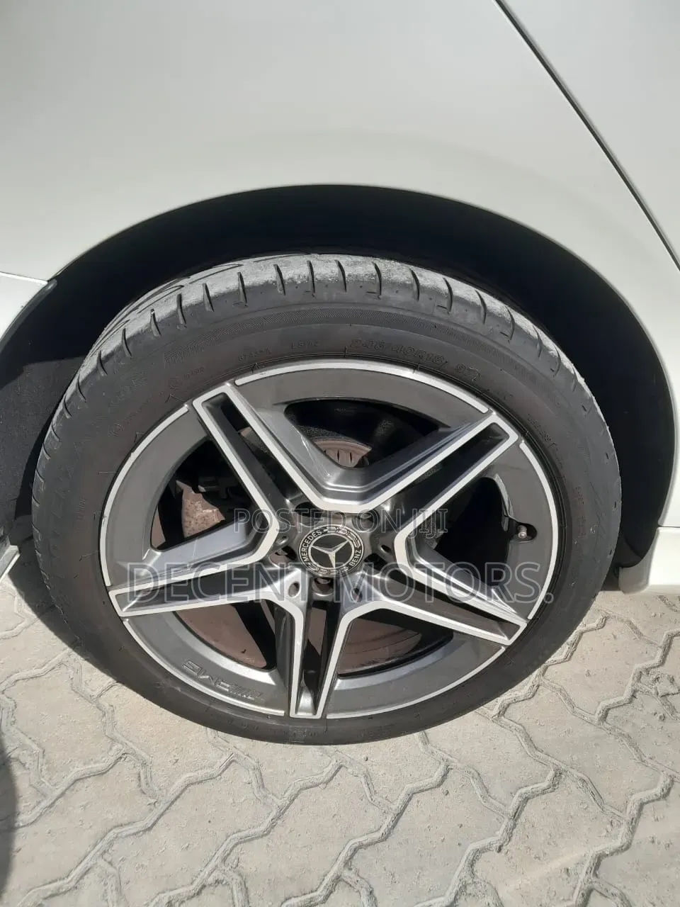 Mercedes-Benz C200 2019 White