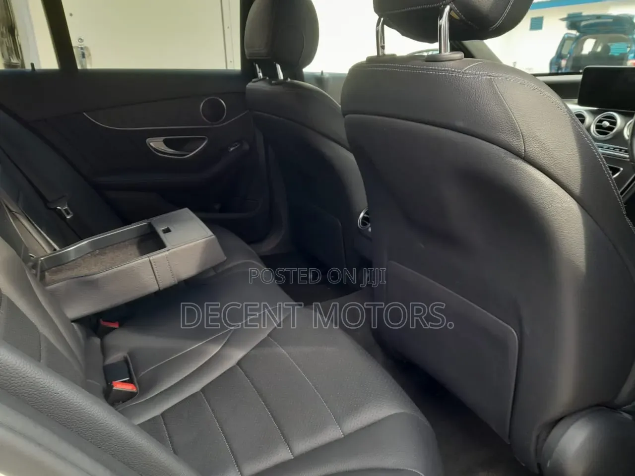 Mercedes-Benz C200 2019 White