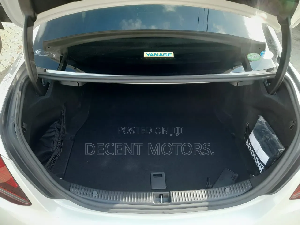 Mercedes-Benz C200 2019 White