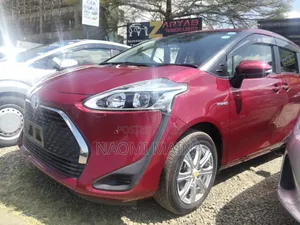 Toyota Sienta 2019 Maroon