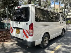 Toyota HiAce 2016 White