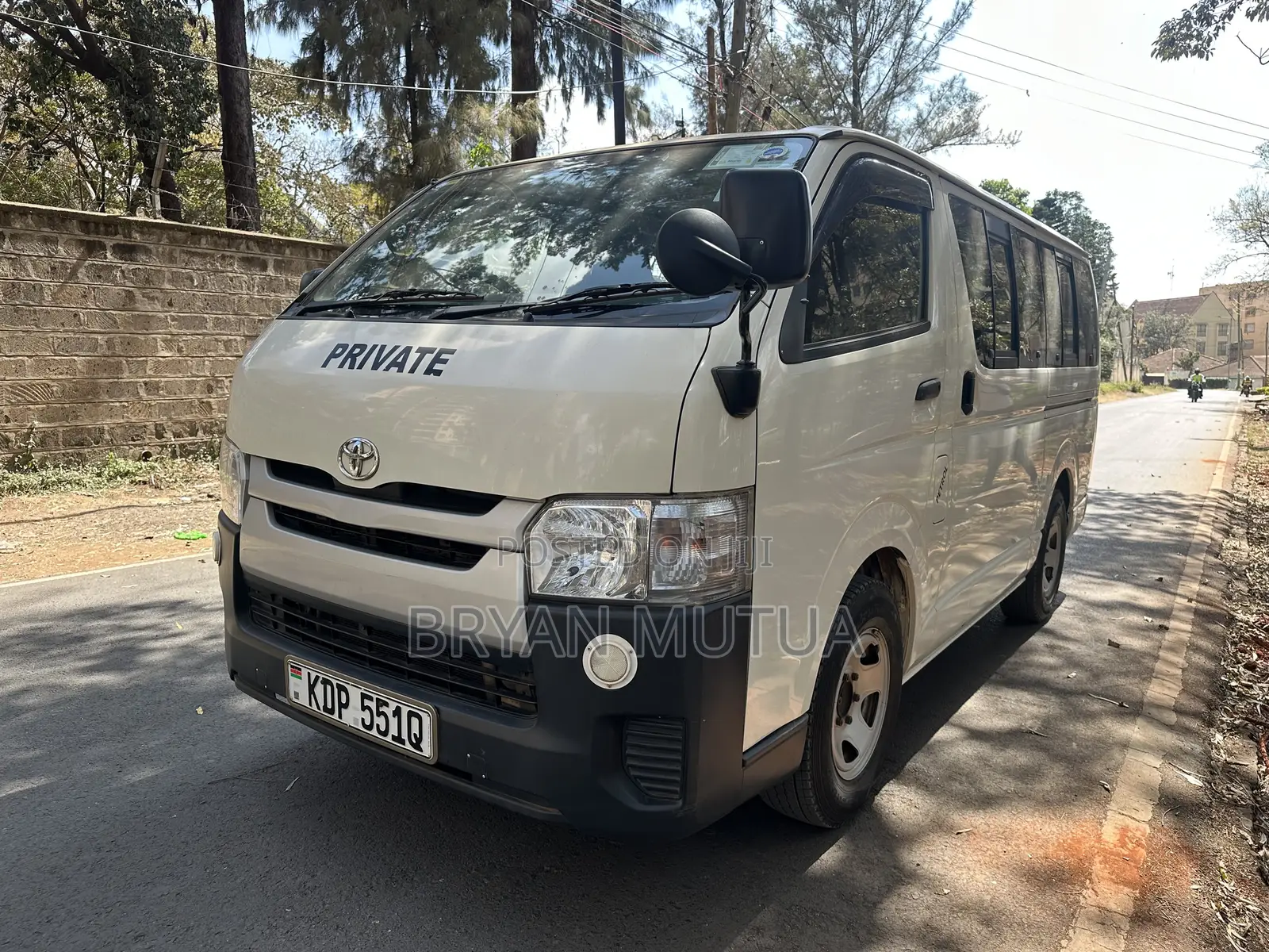 Toyota HiAce 2016 White