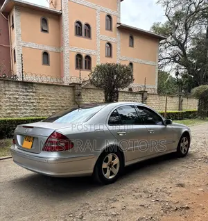 Mercedes-Benz E280 2002 Silver