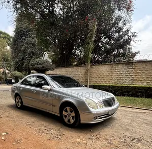 Mercedes-Benz E280 2002 Silver