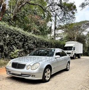 Mercedes-Benz E280 2002 Silver