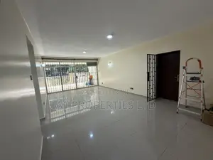 4bdrm Apartment in Valley Arcade for rent