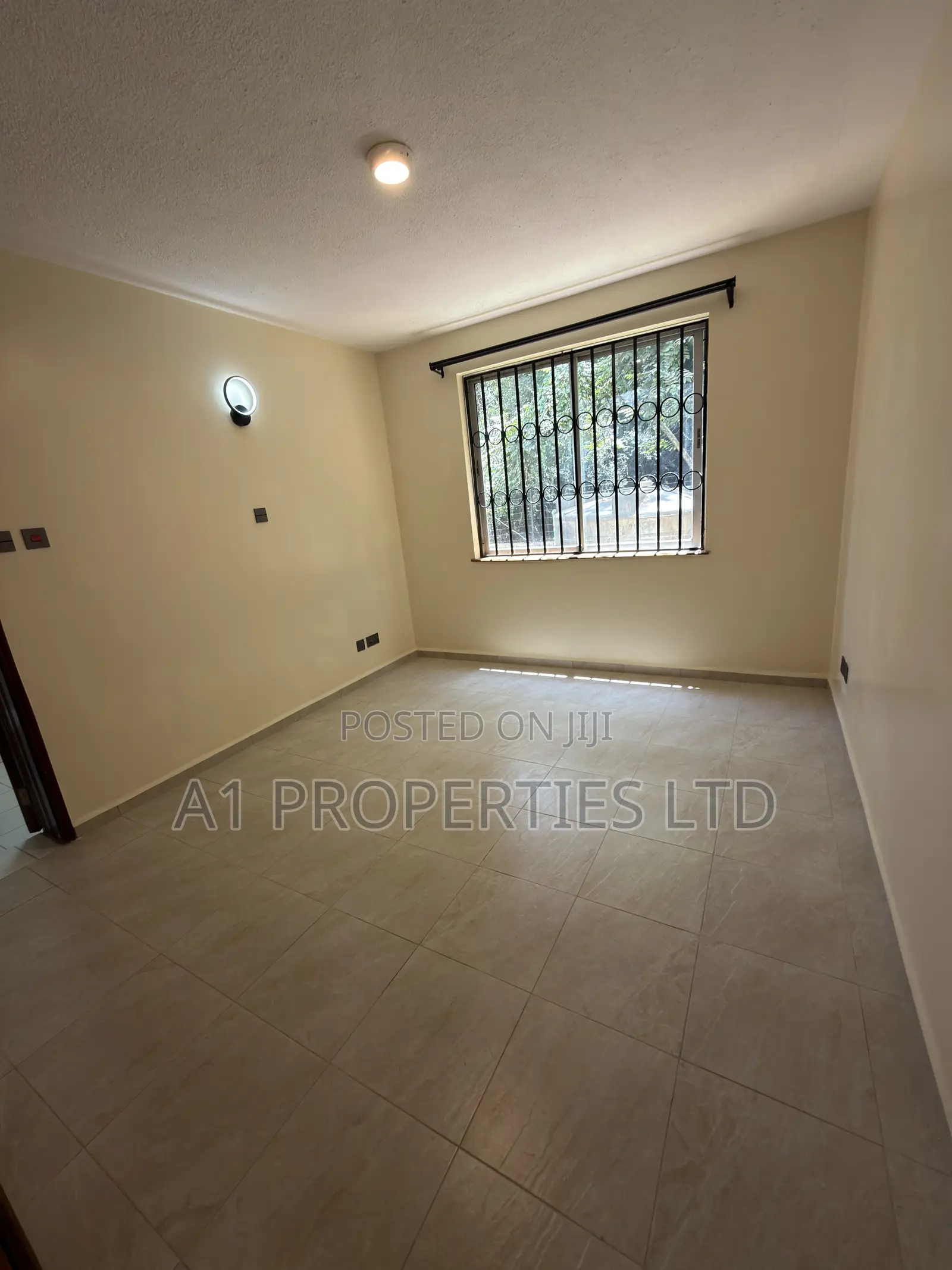4bdrm Apartment in Valley Arcade for rent