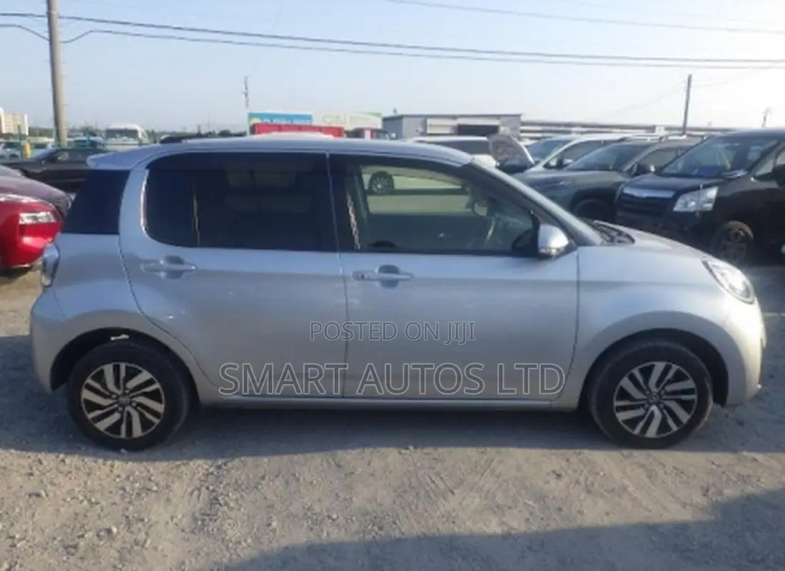 Toyota Passo 2019 Silver