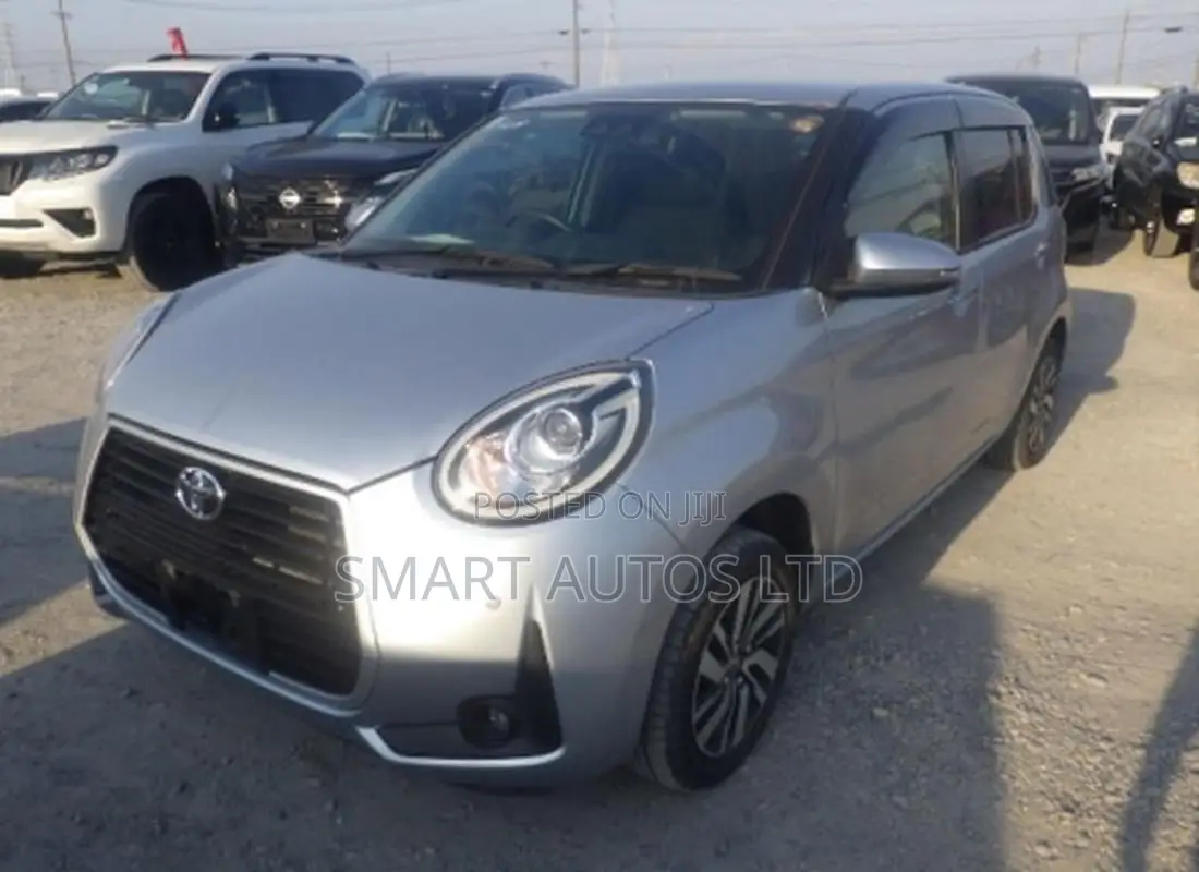 Toyota Passo 2019 Silver