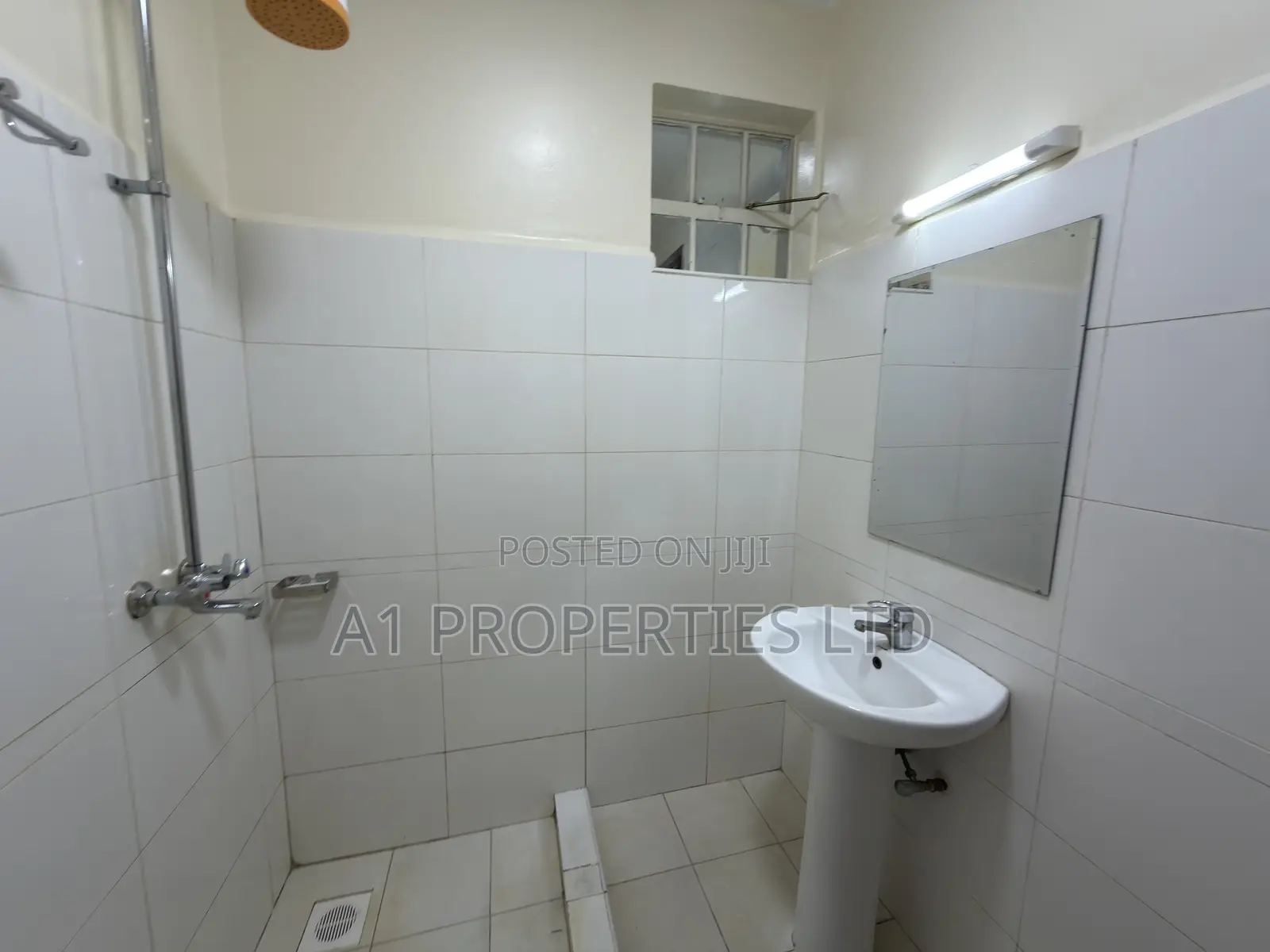 4bdrm Apartment in Valley Arcade for rent