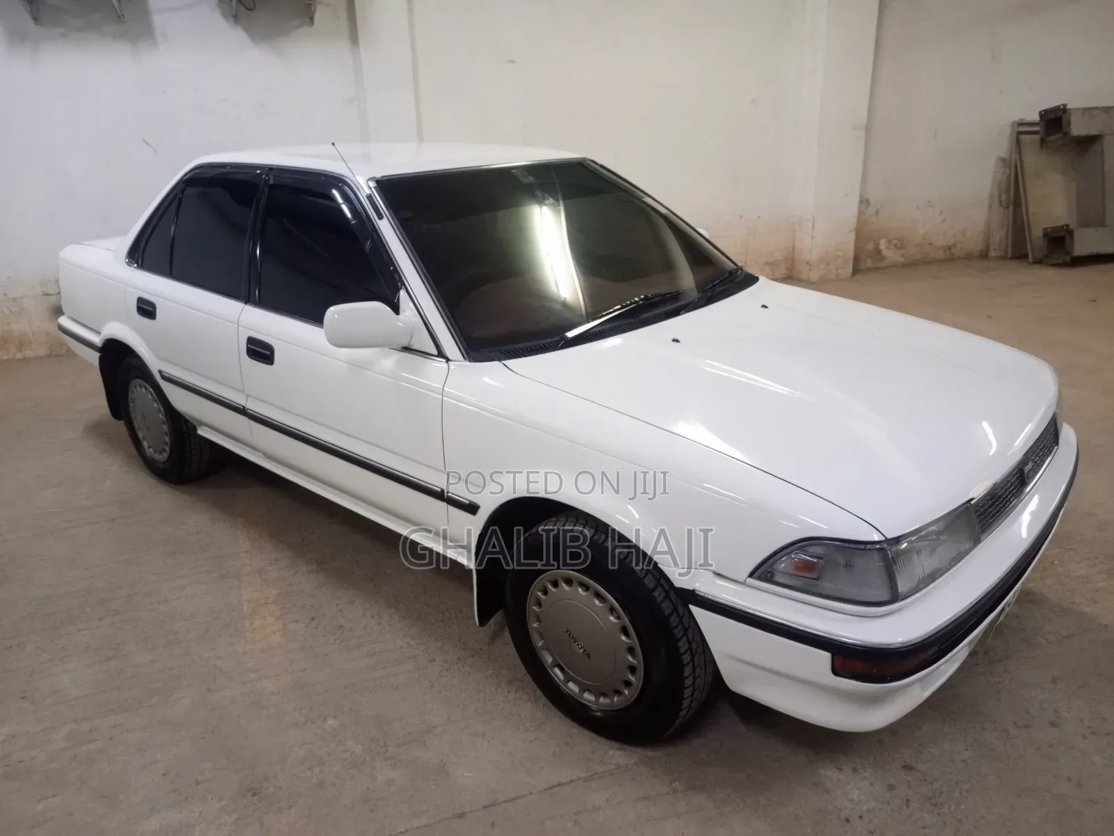 Toyota Corolla 1.3 Hatchback 1988 White