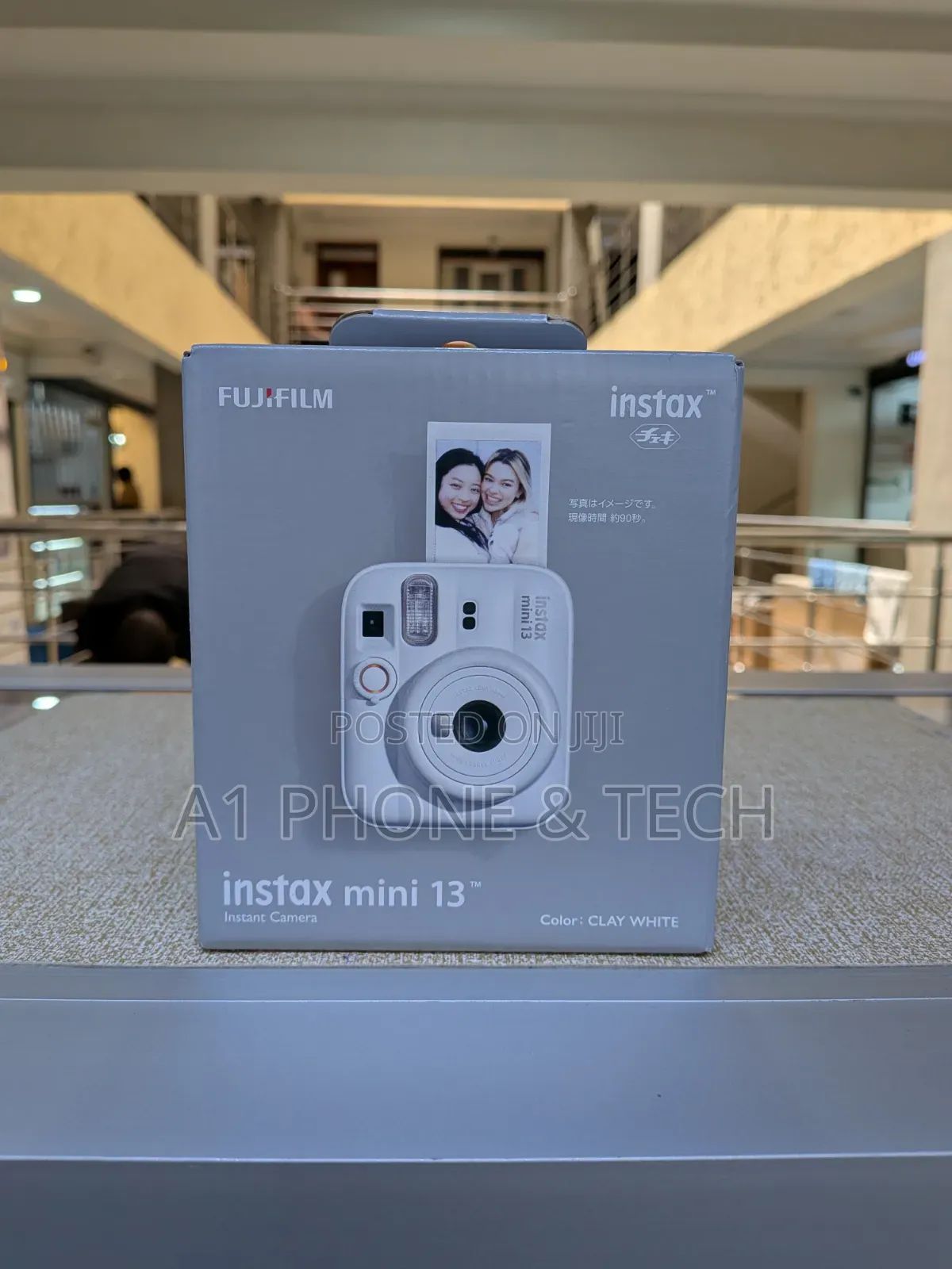 FujiFilm Instax Mini 13
