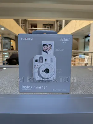 FujiFilm Instax Mini 13
