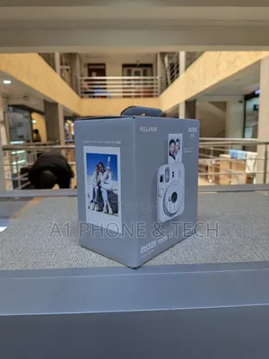 FujiFilm Instax Mini 13