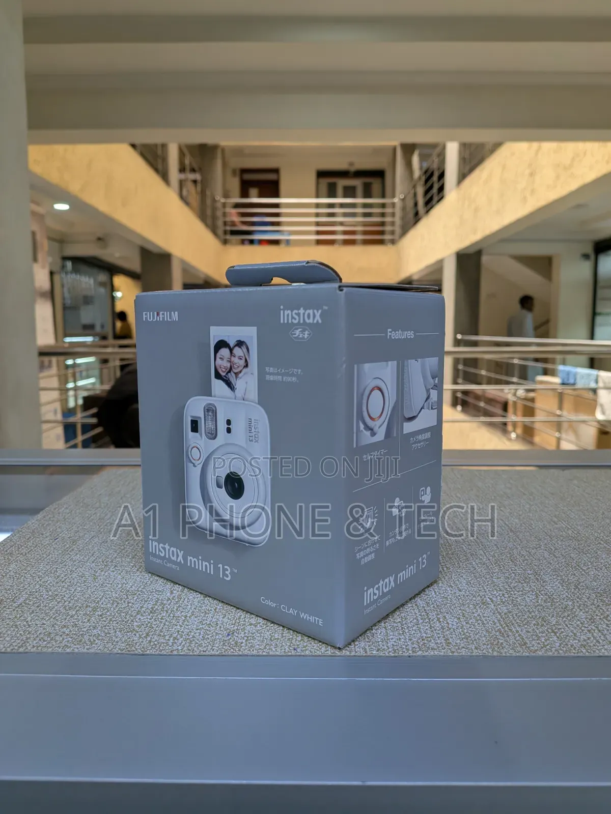 FujiFilm Instax Mini 13
